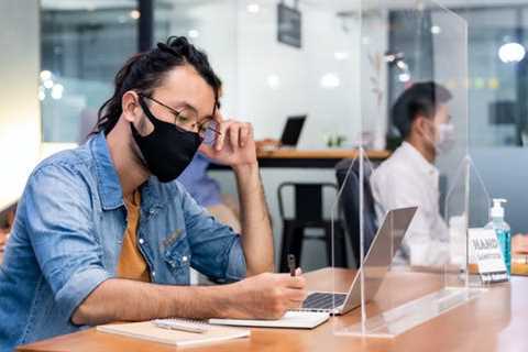 COVID mask mandates might be largely gone but here are 5 reasons to keep wearing yours
