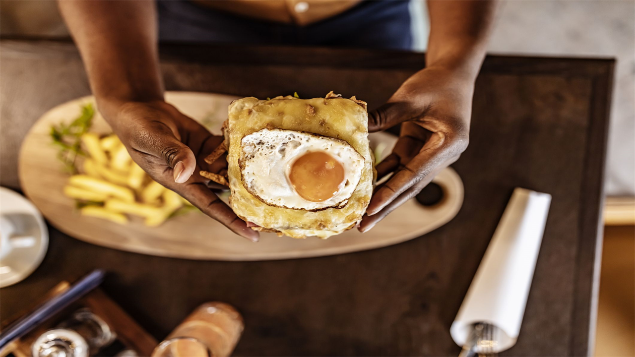The Egg Diet Might Work, But You’ll Likely Crack