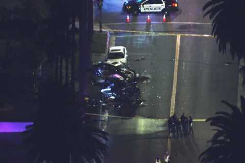 Crash in Beverly Hills closes parts of Doheny Drive and Clifton Way