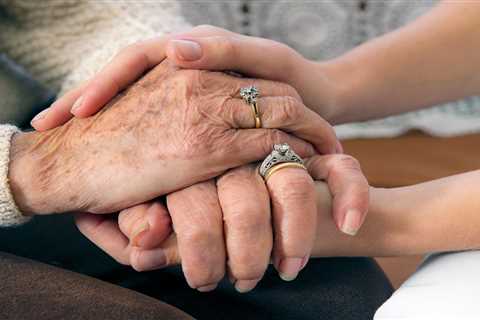 Check Older Relatives for Signs of Dementia This Holiday Season