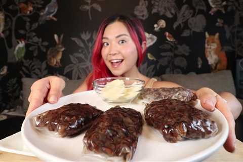 BLACK BEAN NOODLES (jjajangmyeon) WRAPPED IN RICE PAPER (how to make & MUKBANG)