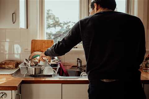 The obscure symptom of liver cancer that shows up while doing the washing up