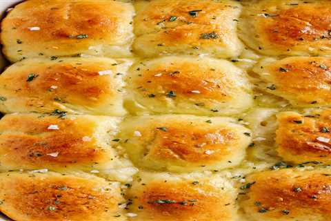 Honey Butter Dinner Rolls