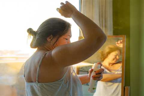 Antiperspirant vs. Deodorant: Understanding the Difference