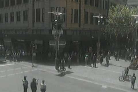 REMEMBRANCE DAY BUGLERS, PERTH CBD Lest We Forget Intersections under police…