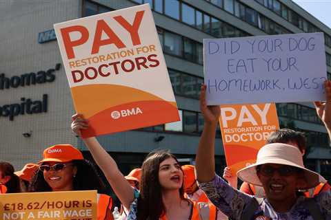 Medical Ethics Dilemma: Doctor Breaks Strike to Save Lives Amid Union Standoff