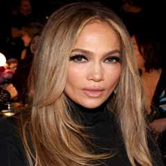 Jennifer Lopez's Grammy Night Look: A Lesson in American Glamour